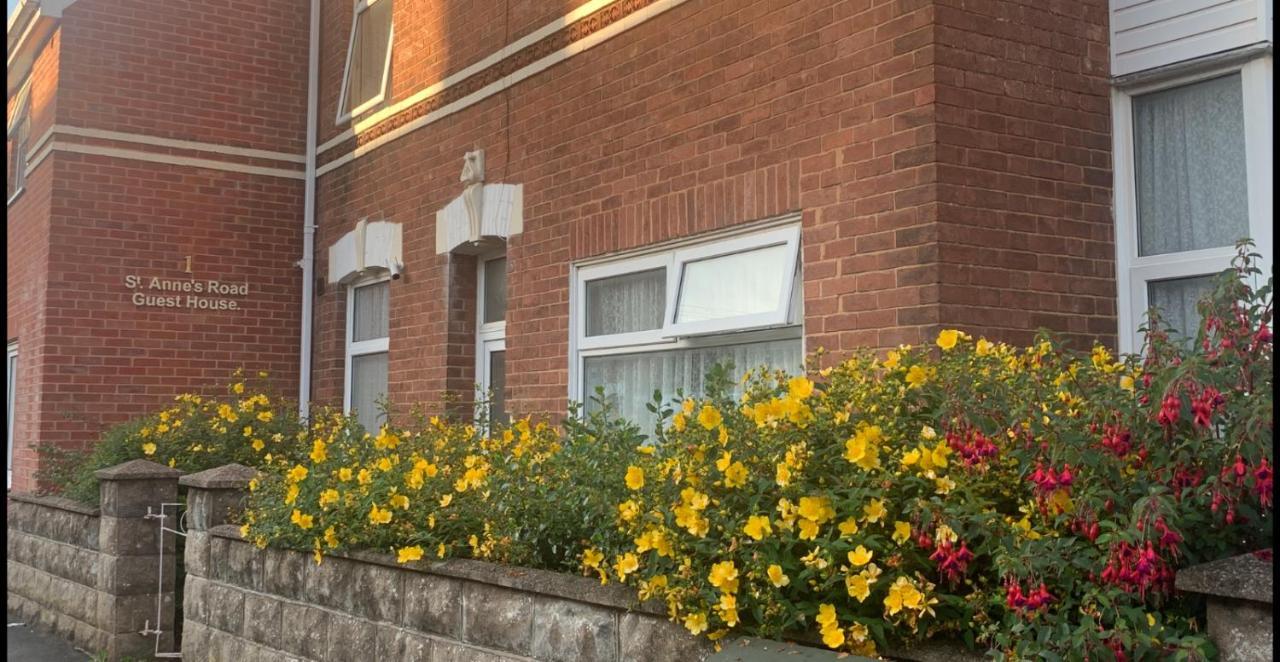 St Anne'S Road Guest House Exeter Exterior photo