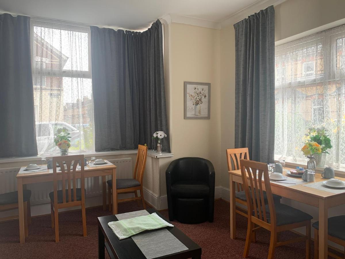 St Anne'S Road Guest House Exeter Exterior photo