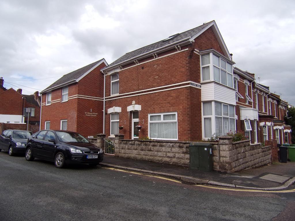 St Anne'S Road Guest House Exeter Exterior photo